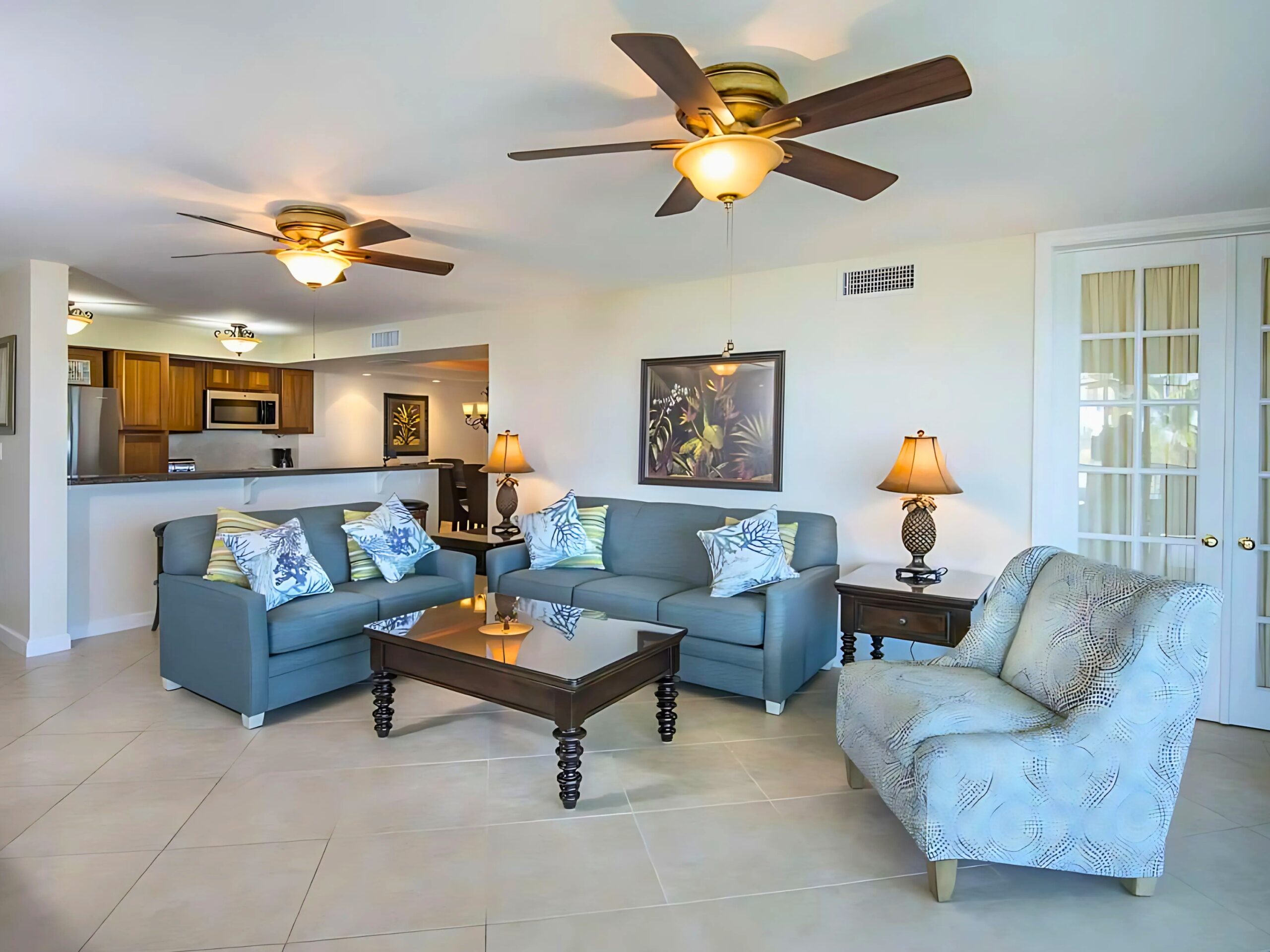 3BedroomSingleLevelVilla-LivingRoom1